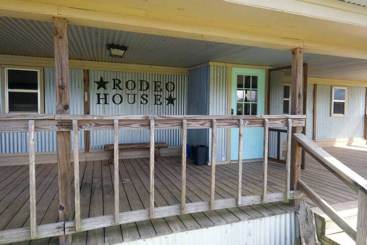 Yellow Rose Canyon managed Airbnb listing 3