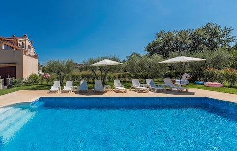 Apartment Complex Vetrina-Shared Pool - Apartment