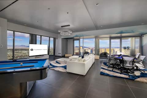 Dream Luxury 4BR Penthouse Vegas Relaxing Hot Tub