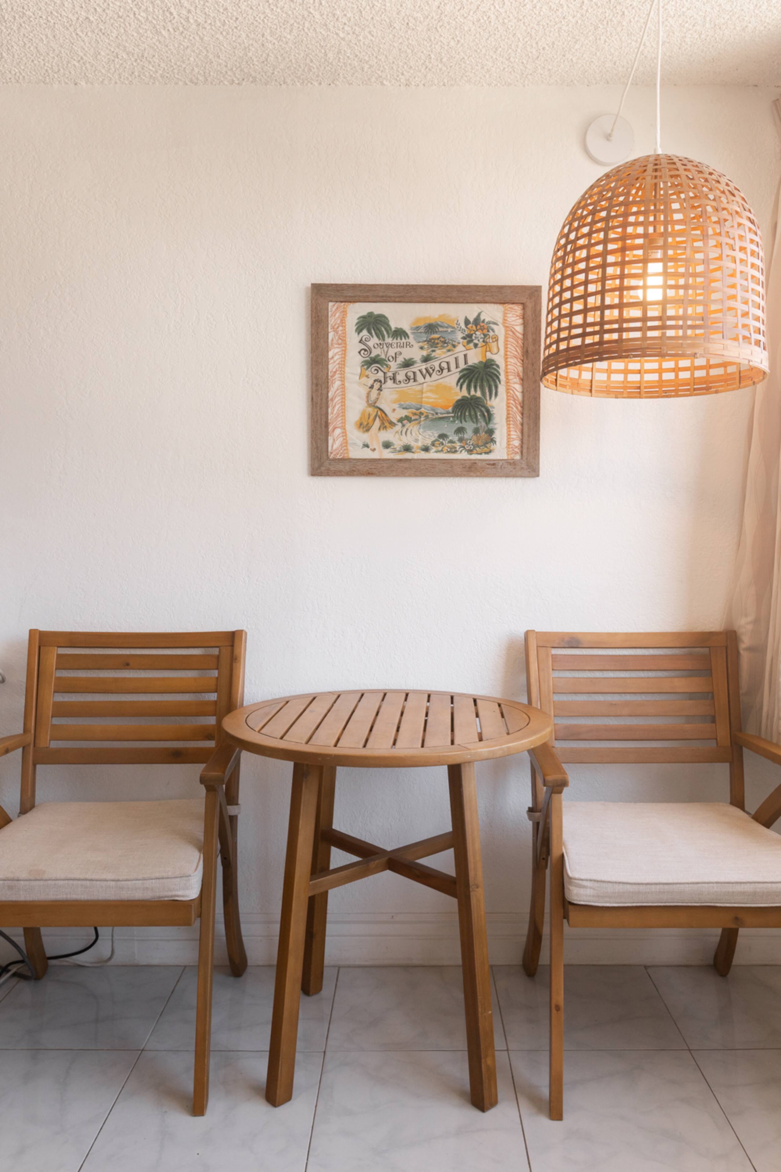 Condo in Honolulu · ★4.26 · 1 bedroom · 2 beds · 1 shared bath - Image 16