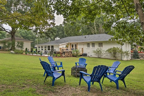 Walk to Dtwn Alpharetta: Modern Home w/ Fire Pit