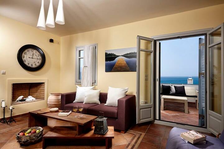 Villa Azure with Pool & Sea View – 3BR, 6 Guests gallery image 4