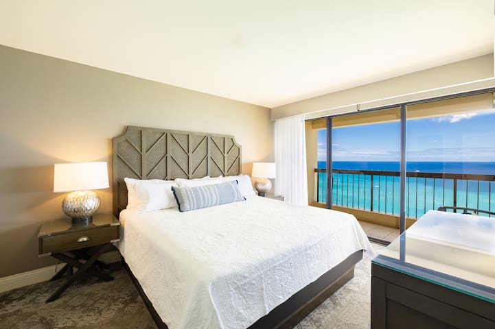 #3103 2BR/2BA|Beachfront, Free Parking, Gym & Pool