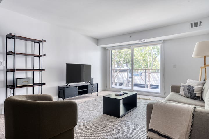 Blueground | Menlo Park, pool, courts, nr schools