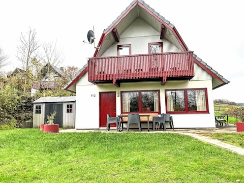 Popular Airbnb listing: Dorf 3/Haus 112 by Interhome in Kirchheim