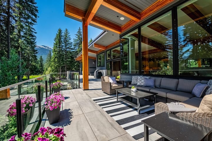 Cypress Stoneglade - Whistler
