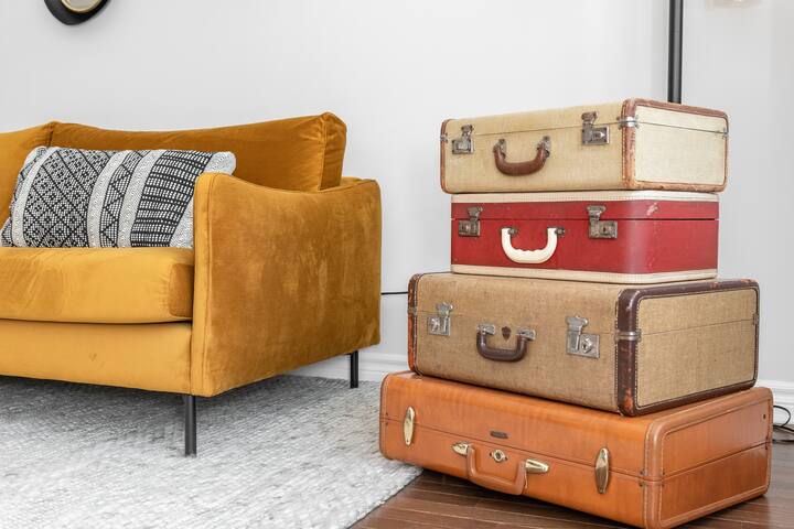 The Mustard Den : 10mins airport 23mins DT