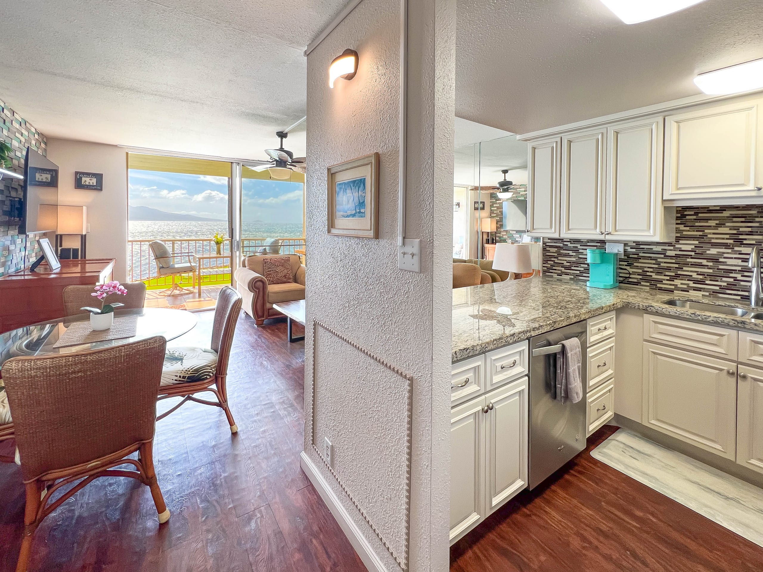 Condo in Wailuku · ★4.74 · 1 bedroom · 2 beds · 1 shared bath - Image 25
