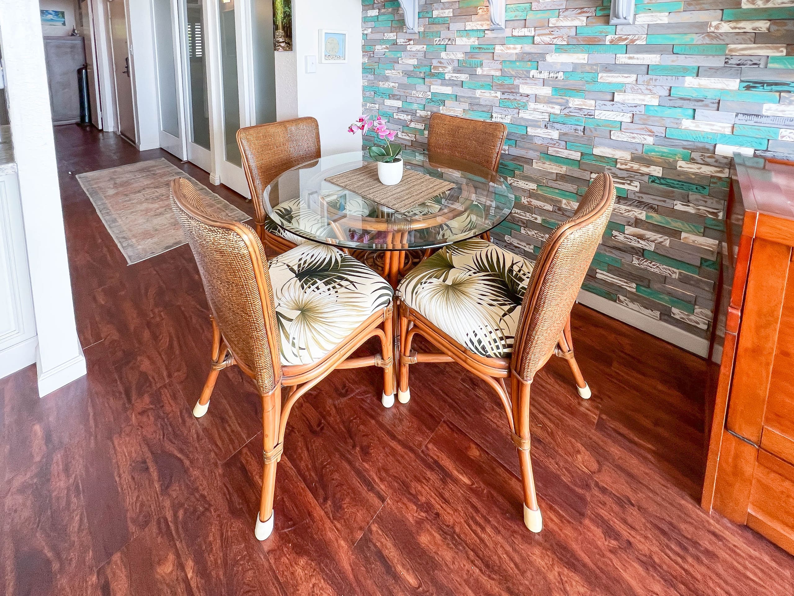 Condo in Wailuku · ★4.74 · 1 bedroom · 2 beds · 1 shared bath - Image 18