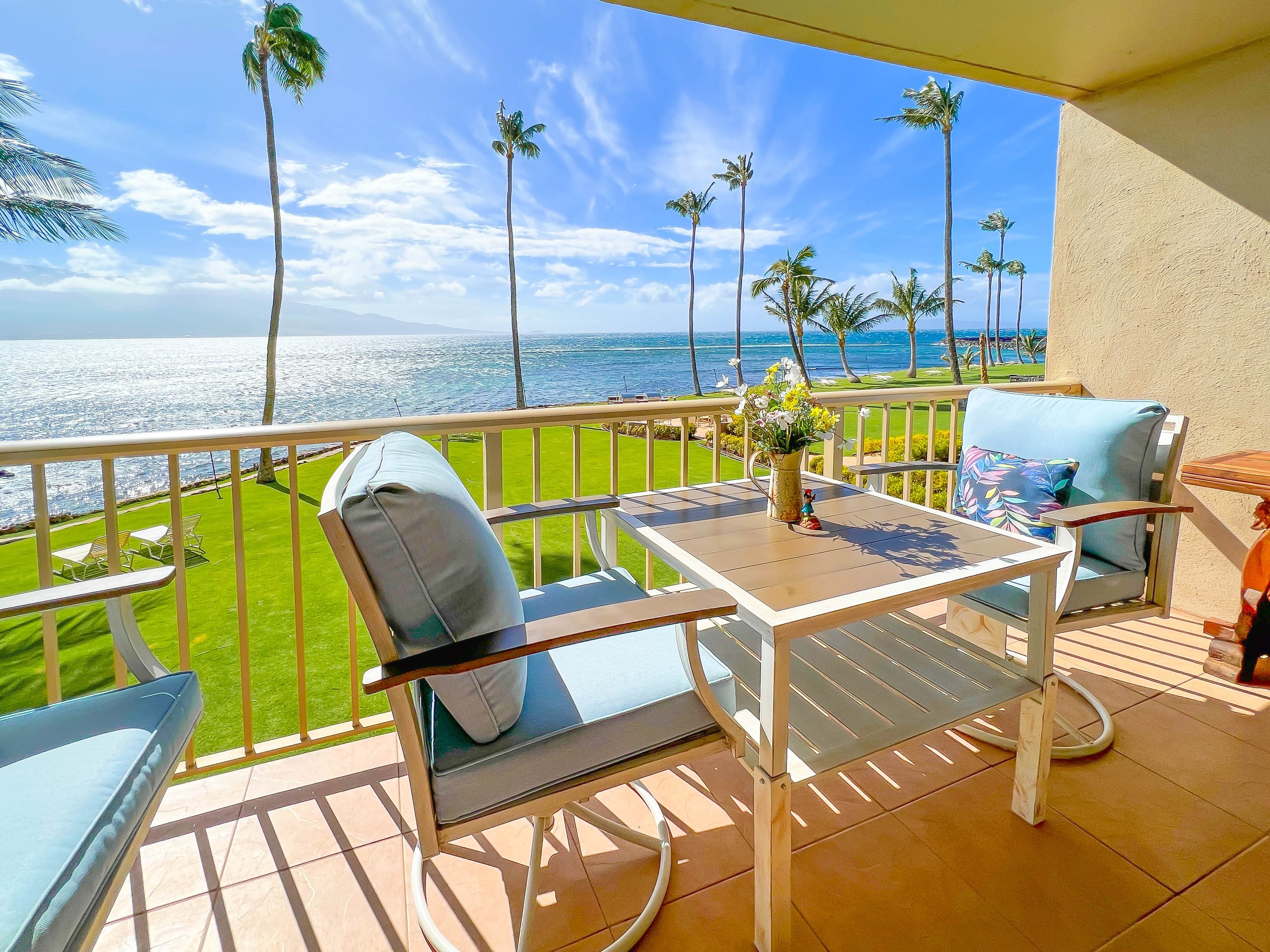 Condo in Wailuku · ★4.74 · 1 bedroom · 2 beds · 1 shared bath - Image 3