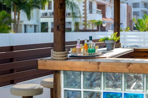 Seafront 6-bedroom villa with Pool (Villa 5)