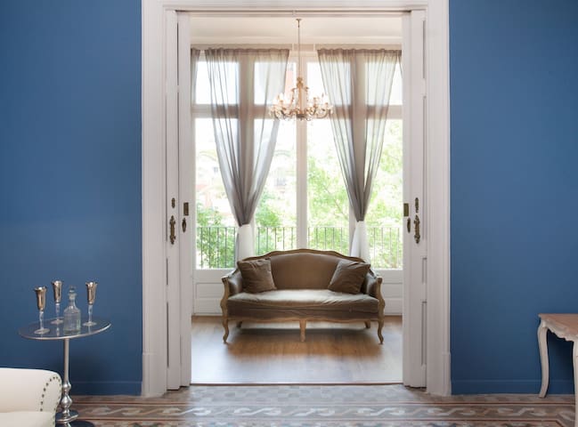 Island Bright and spacious apartment