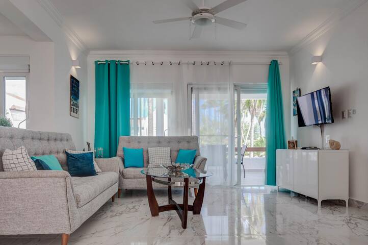 Sun 5 Paradise managed Airbnb listing 2