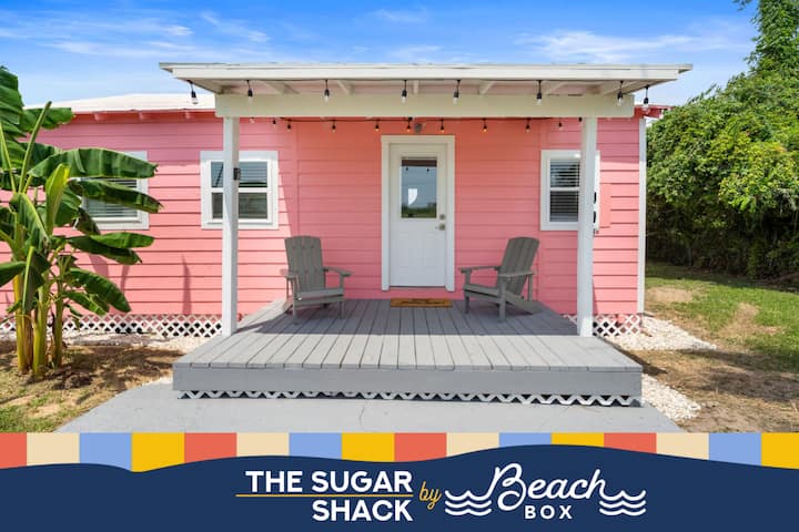 Cozy Beach Bungalow, Near Seawall And Beach - Galveston, TX