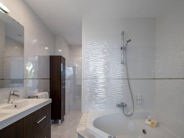 Superior Apartment 2 rooms Sea View gallery image 4