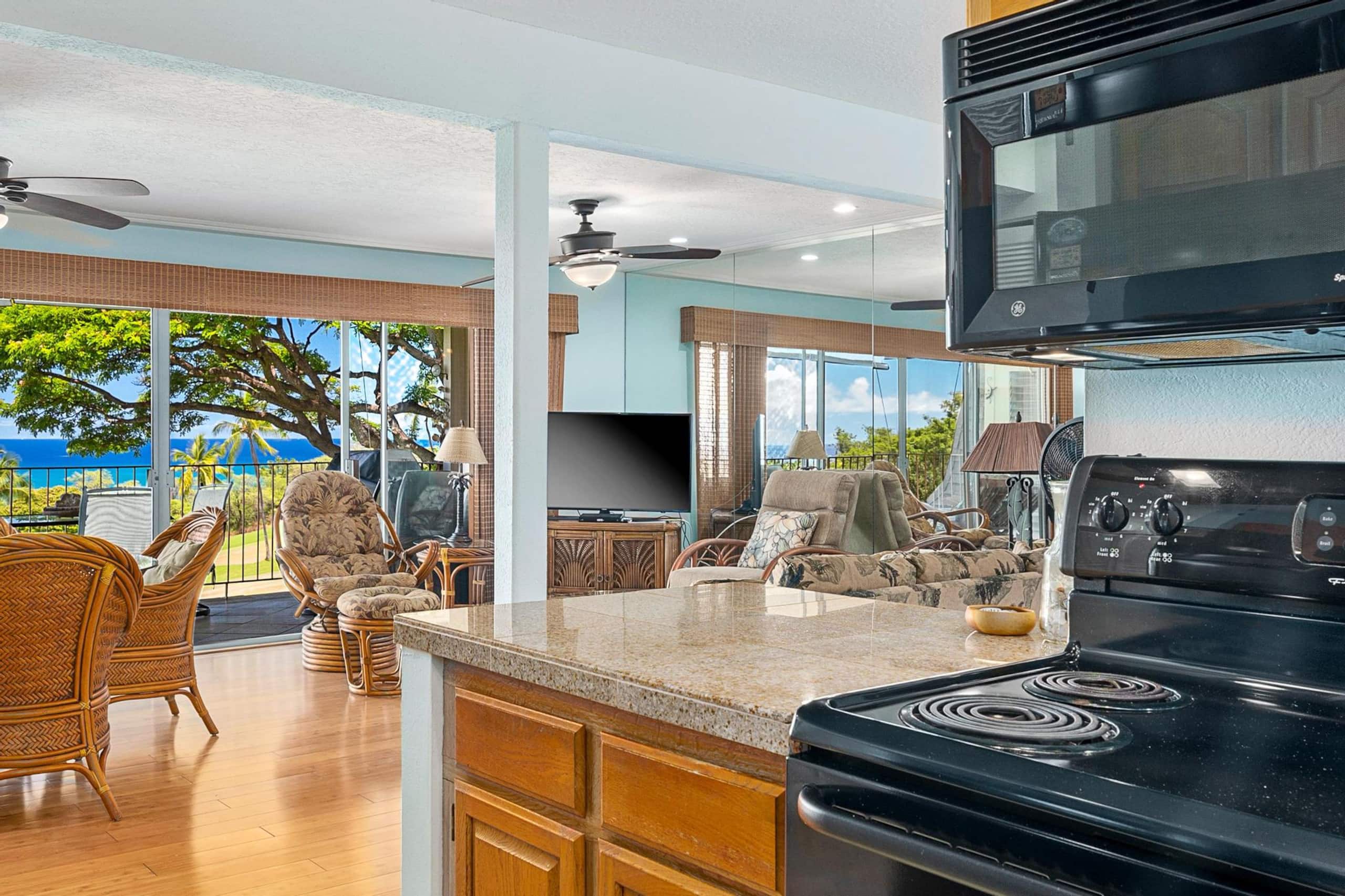 Condo in Kailua-Kona · ★4.5 · 1 bedroom · 2 beds · 2 shared baths - Image 13