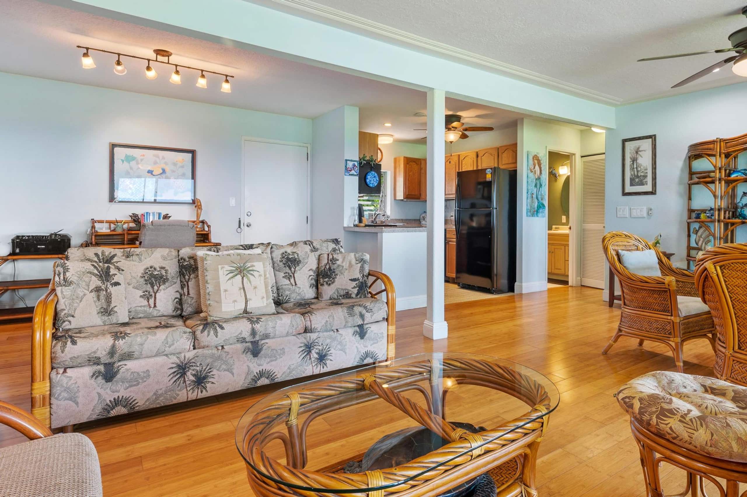 Condo in Kailua-Kona · ★4.5 · 1 bedroom · 2 beds · 2 shared baths - Image 6