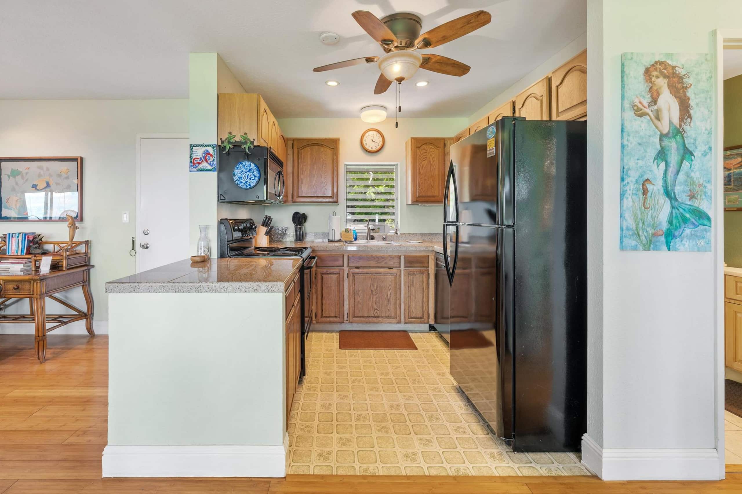 Condo in Kailua-Kona · ★4.5 · 1 bedroom · 2 beds · 2 shared baths - Image 11