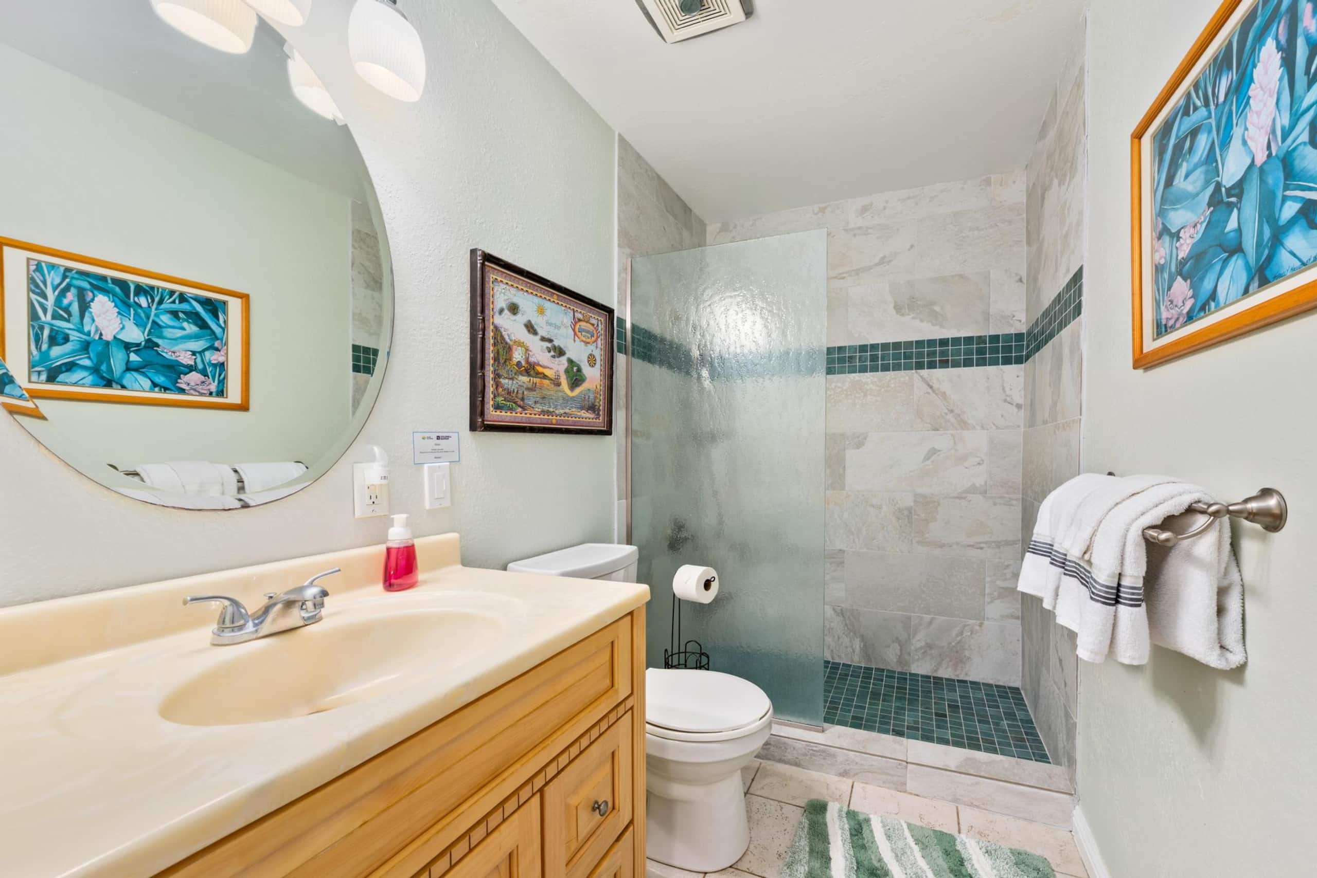 Condo in Kailua-Kona · ★4.5 · 1 bedroom · 2 beds · 2 shared baths - Image 25