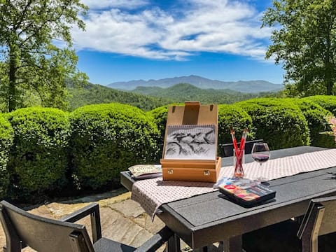 Majestic Views: 2 King Suites+Fire Pit+Fast WiFi