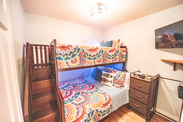 The fun bunk bed room