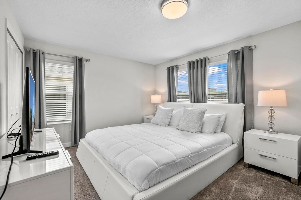 Bdr #4 King Master Bedr~ Upstairs