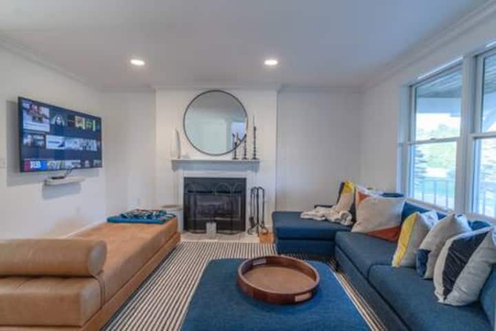 Comfortable & Modern Home - Game Room & Views! - Morristown, VT