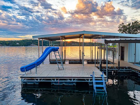 Great Location, Main Channel Views, Dock, Hot Tub