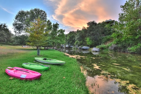 Georgetown Riverfront Home With Kayaks and Bikes!
