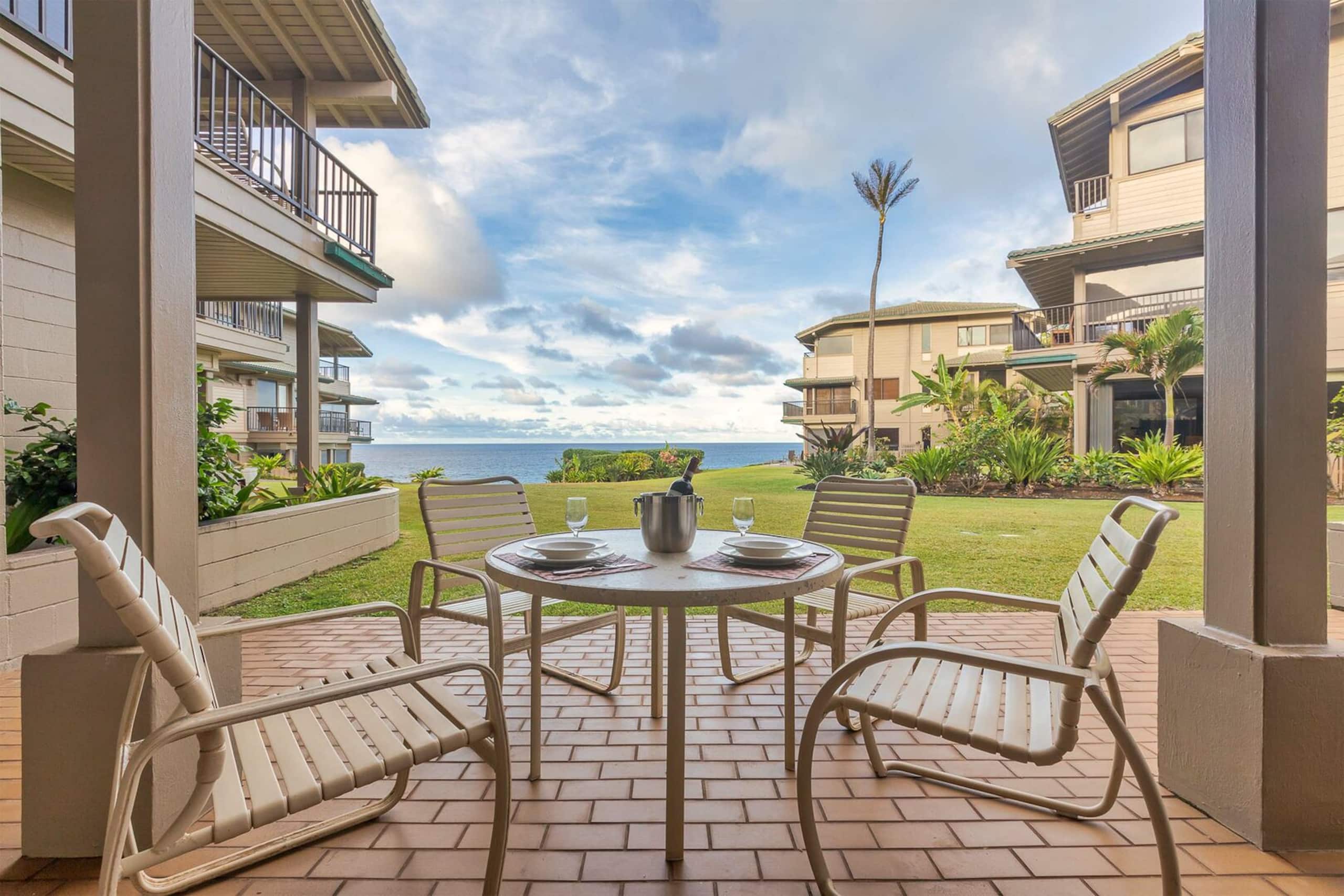 Condo in Lahaina · ★4.5 · 1 bedroom · 2 beds · 1 bath - Image 1