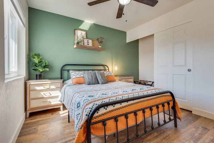 Luggage racks, closet space, and an amazing and simple design. Welcome to our vacation home