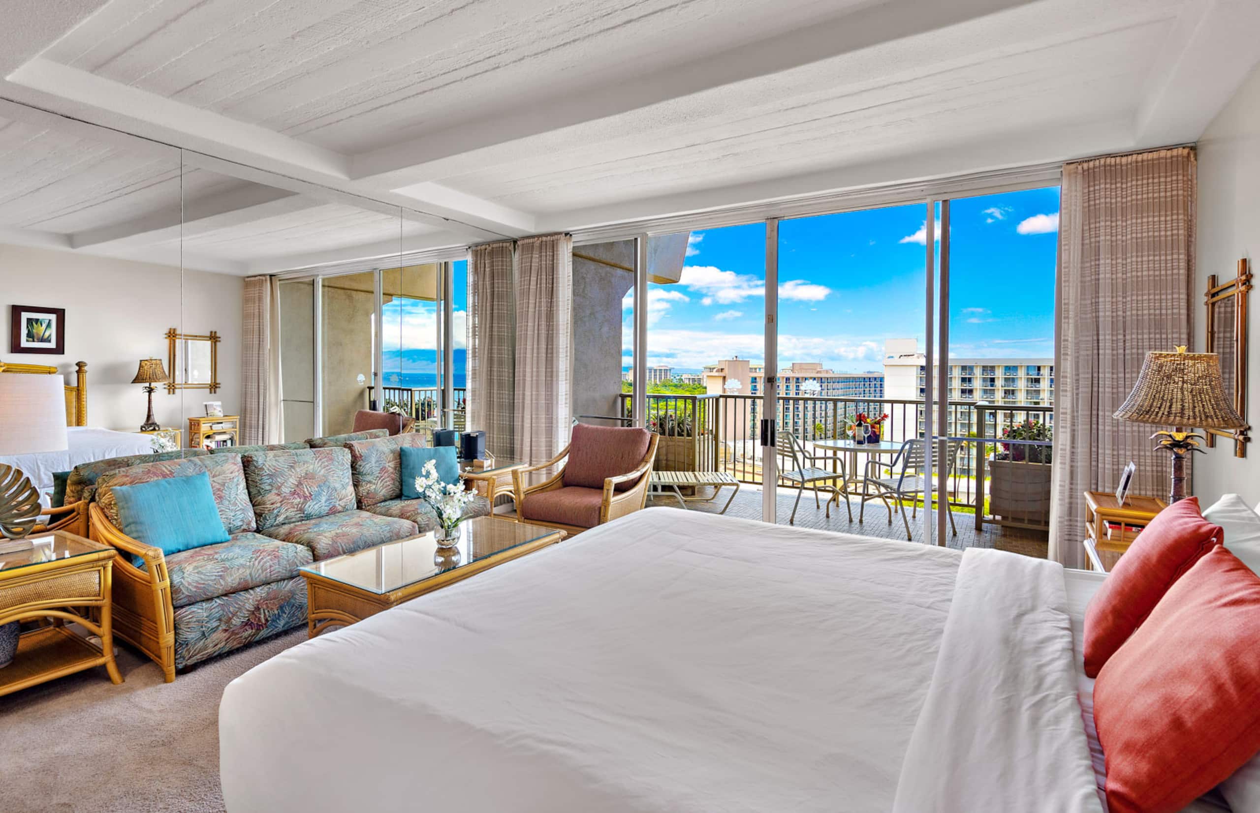 Condo in Lahaina · ★4.81 · Studio · 1 bed · 1 bath - Image 15