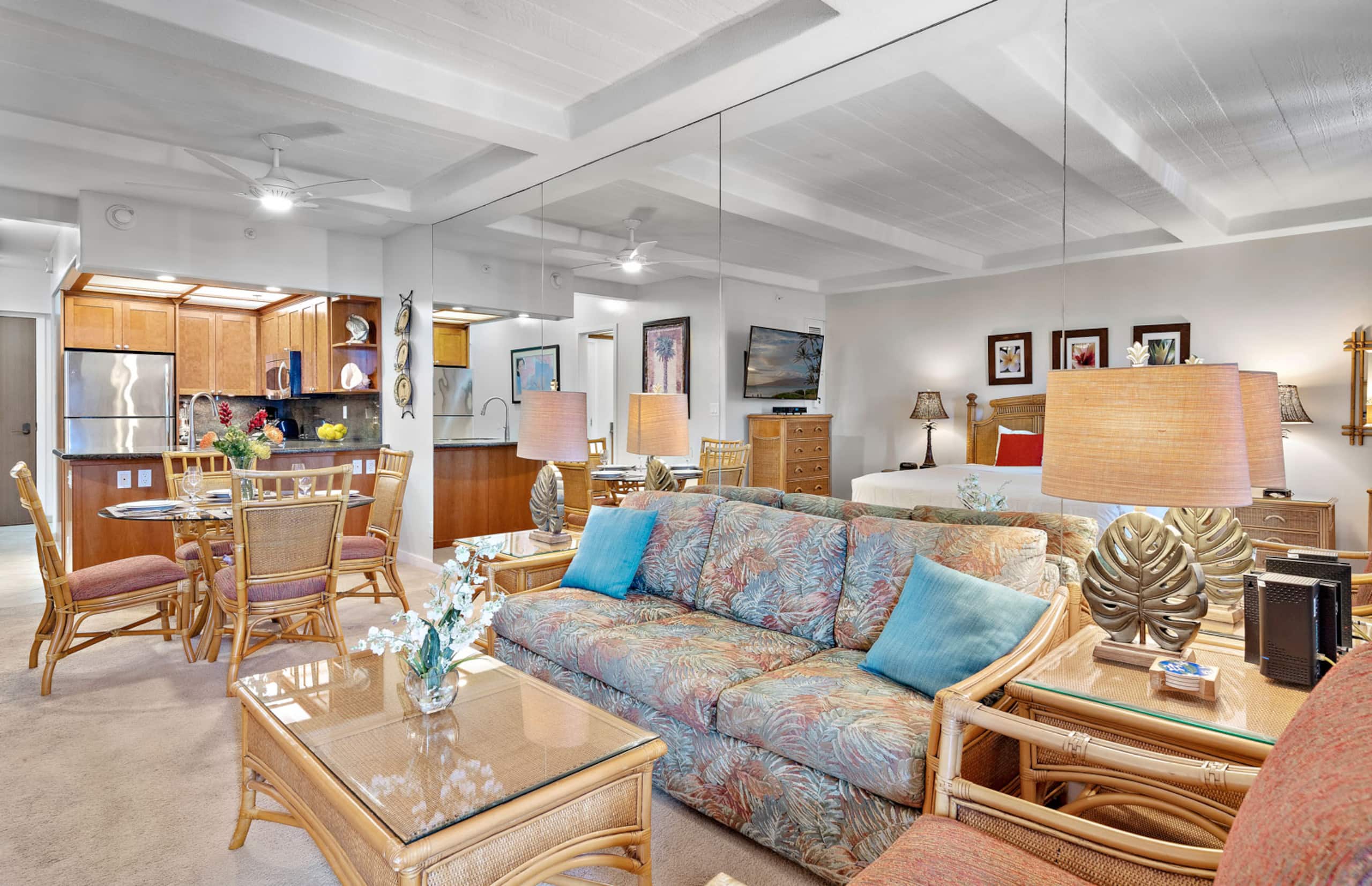 Condo in Lahaina · ★4.81 · Studio · 1 bed · 1 bath - Image 19