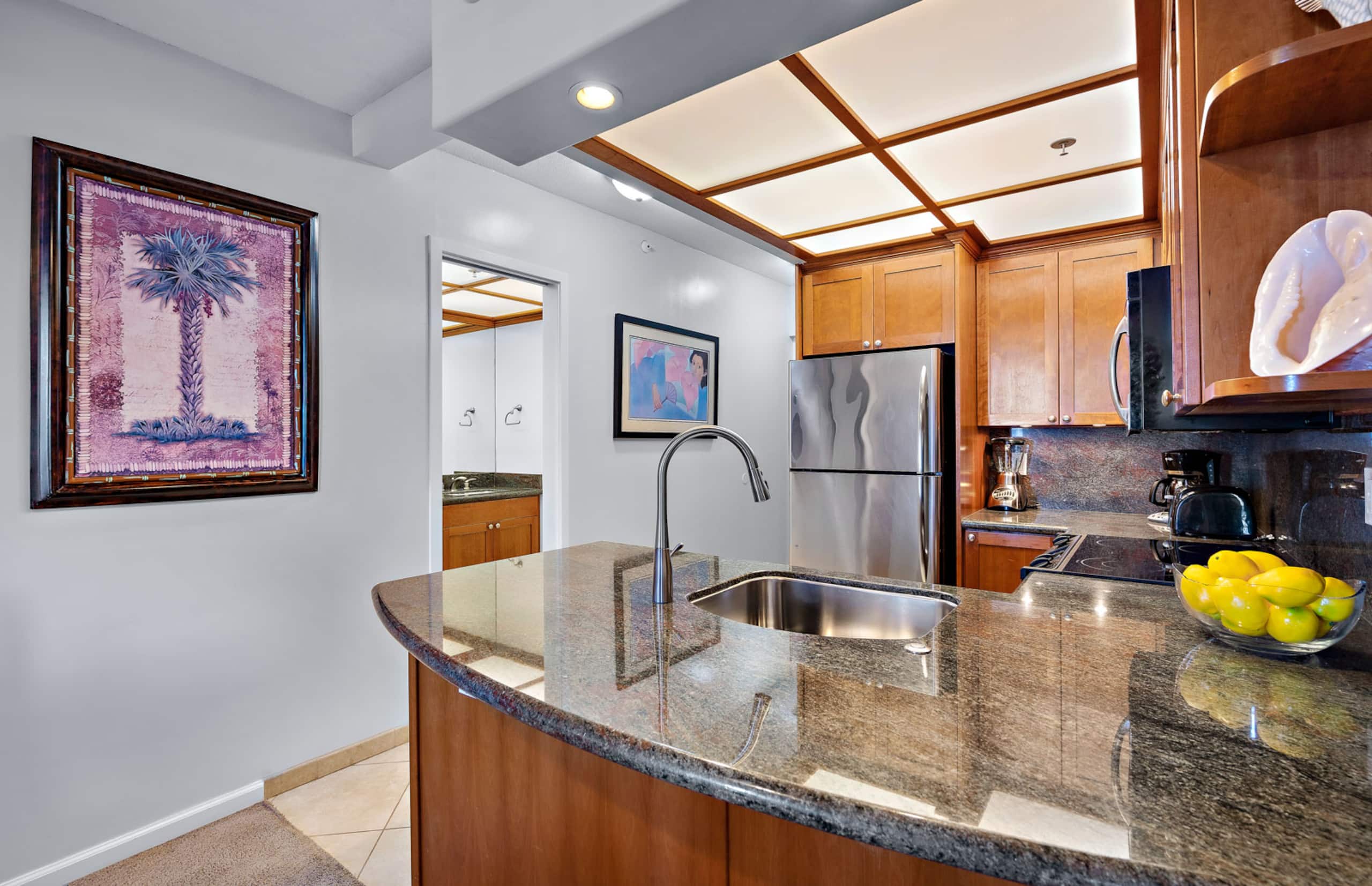 Condo in Lahaina · ★4.81 · Studio · 1 bed · 1 bath - Image 11