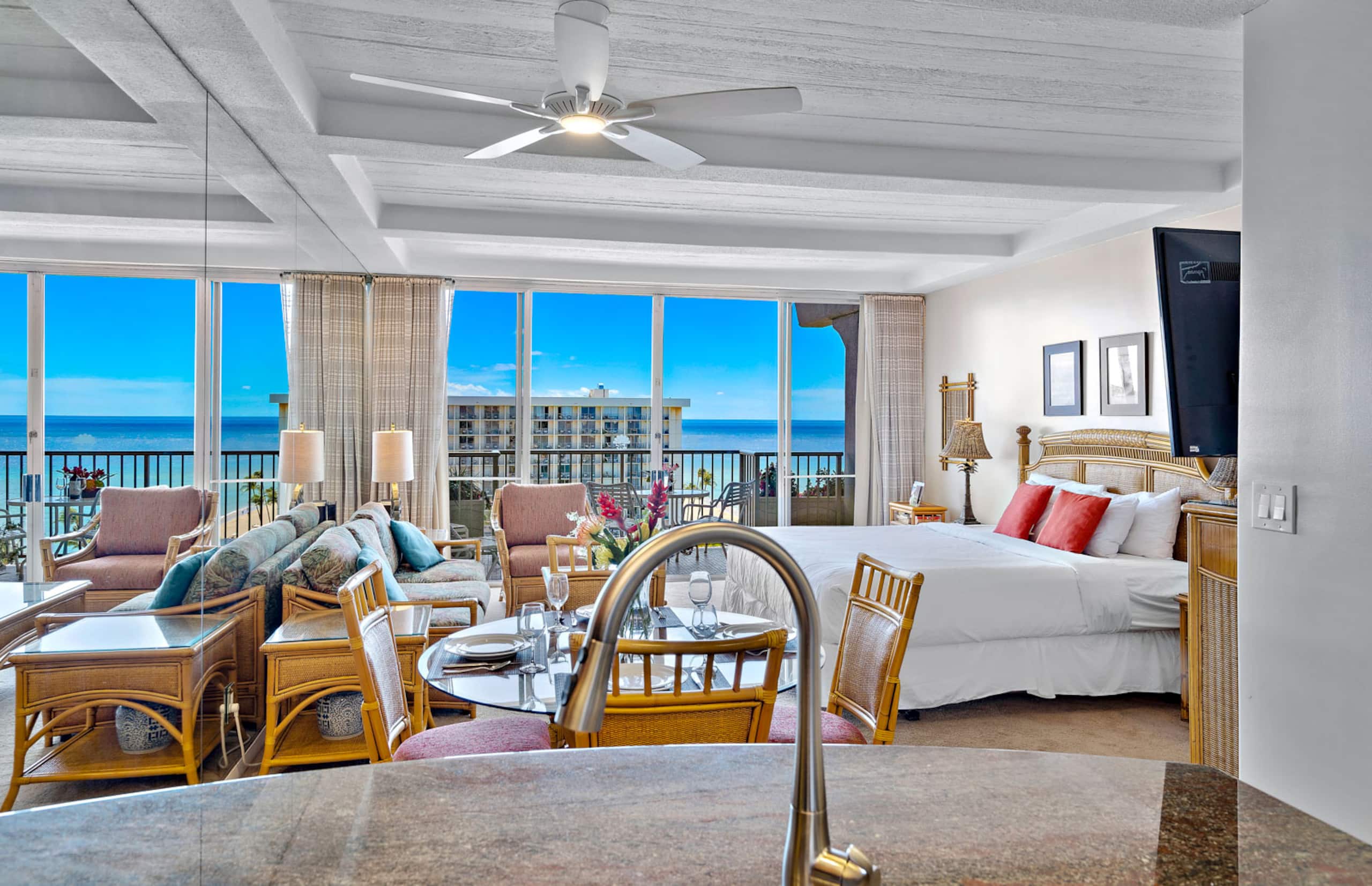 Condo in Lahaina · ★4.81 · Studio · 1 bed · 1 bath - Image 5