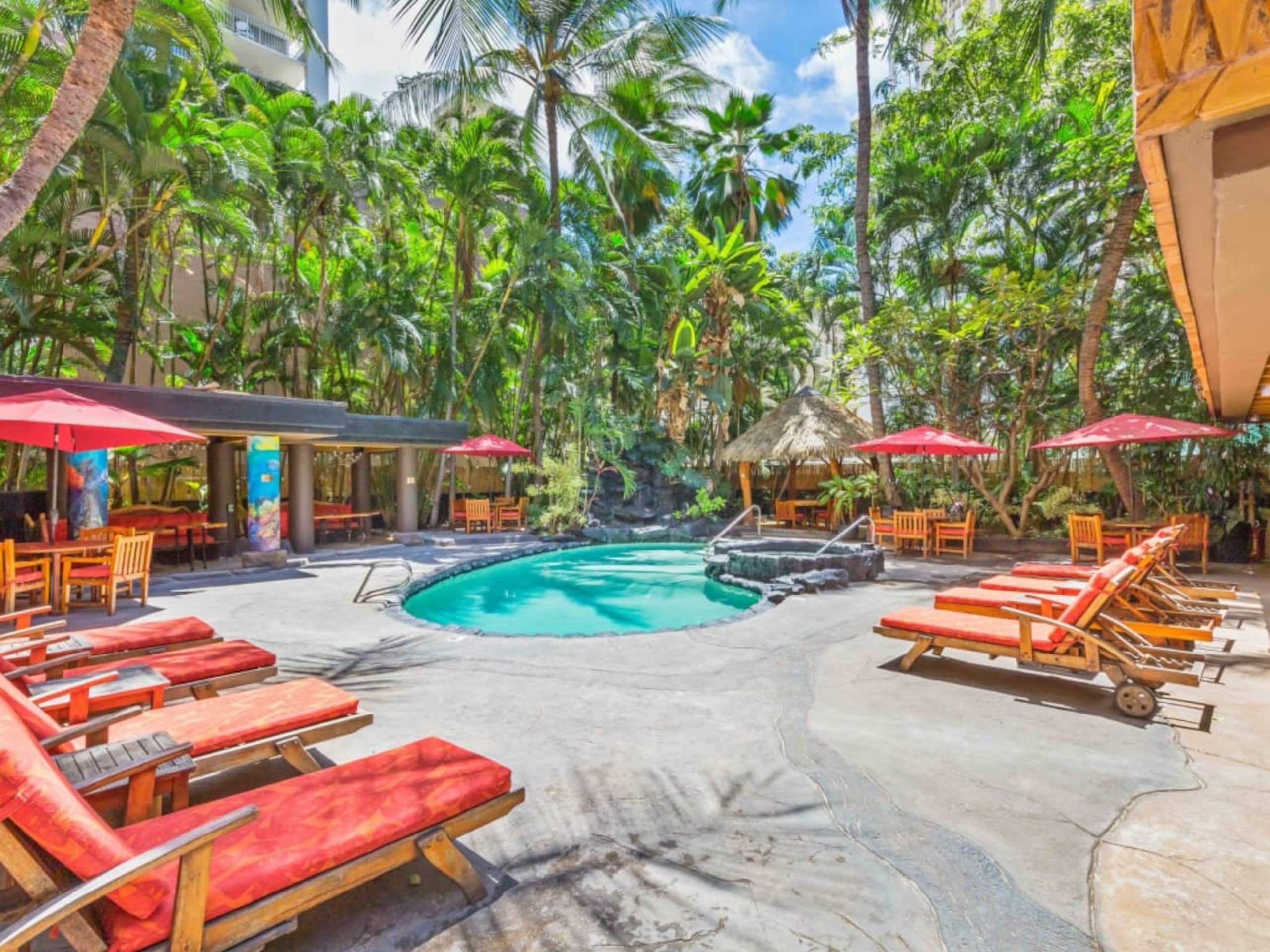 Condo in Honolulu · ★4.45 · Studio · 2 beds · 1 shared bath - Image 35