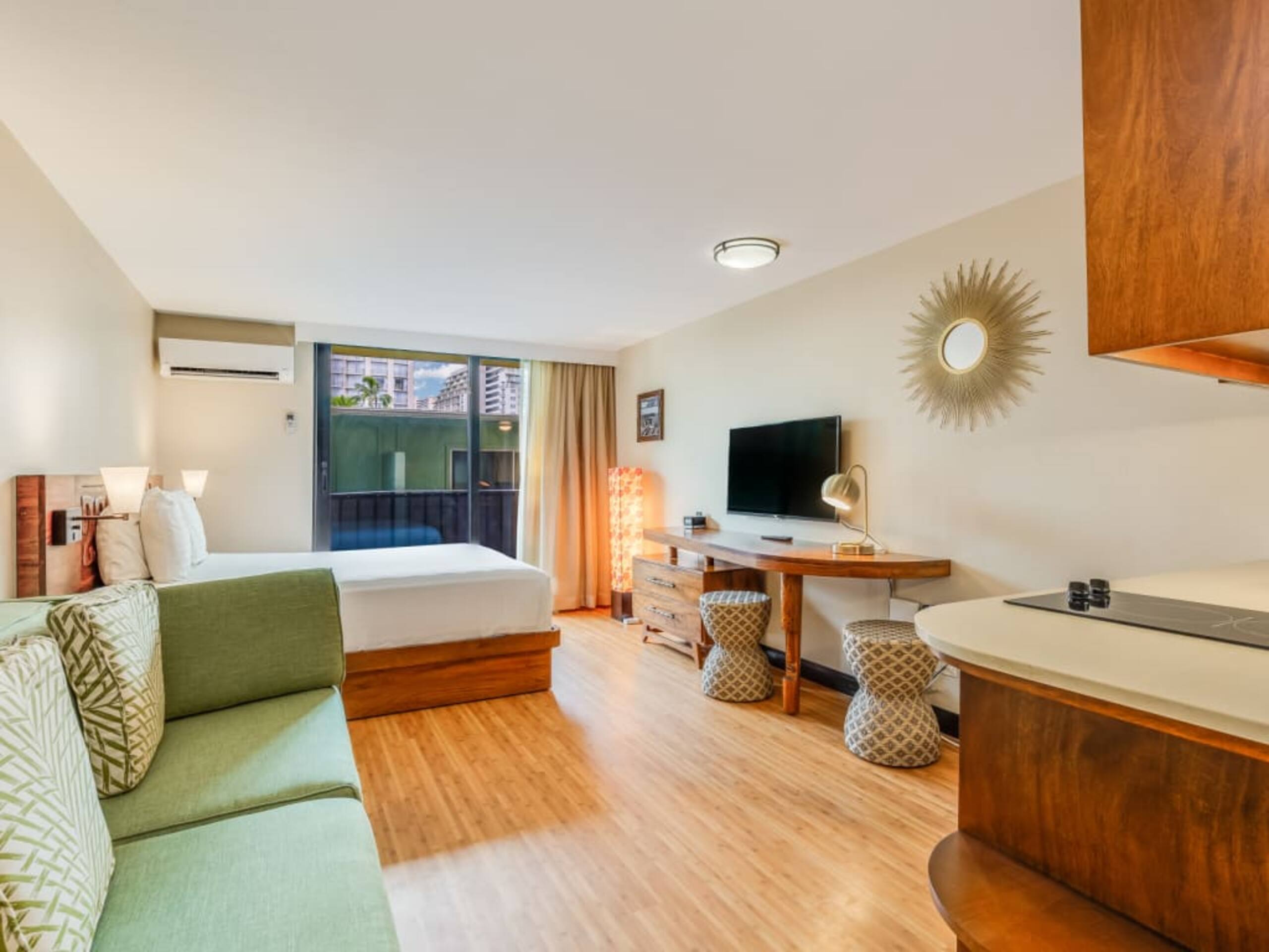 Condo in Honolulu · ★4.45 · Studio · 2 beds · 1 shared bath - Image 26