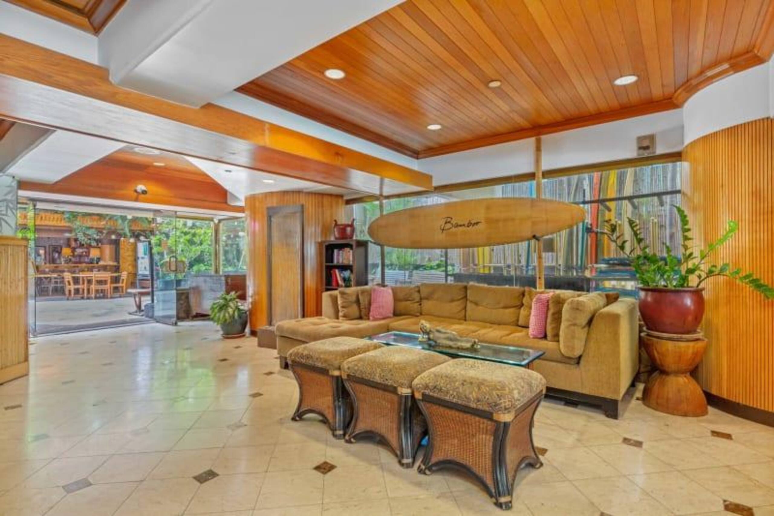 Condo in Honolulu · ★4.45 · Studio · 2 beds · 1 shared bath - Image 24