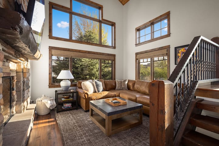 3 Bedroom Luxury Townhome In Downtown Whitefish! - Whitefish