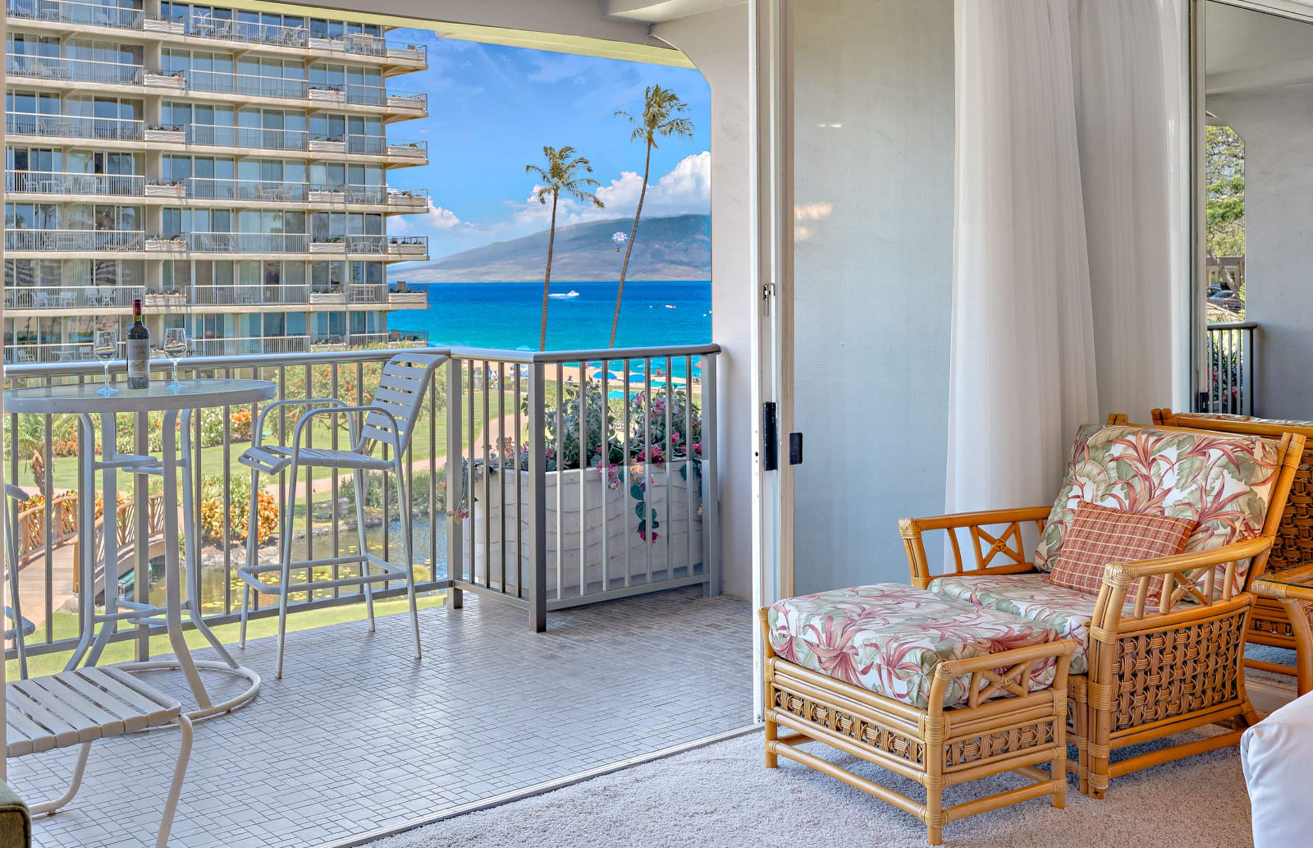 Condo in Lahaina · ★4.44 · Studio · 2 beds · 1 bath - Image 13
