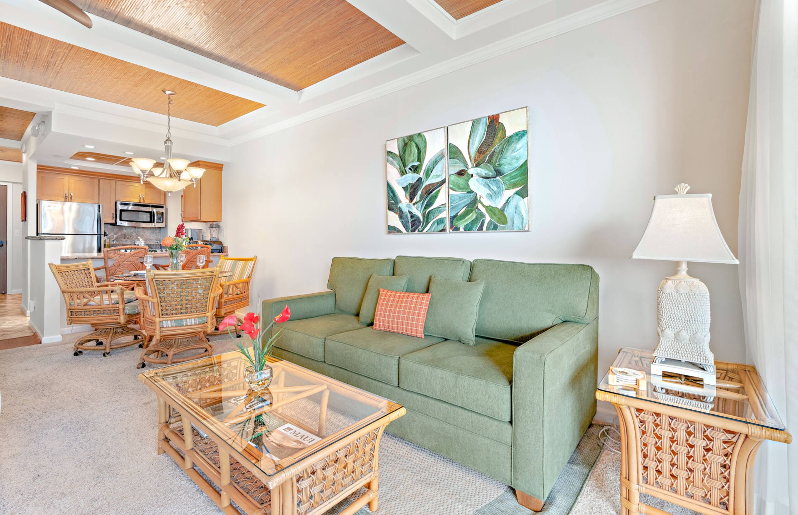 Condo in Lahaina · ★4.44 · Studio · 2 beds · 1 bath - Image 8