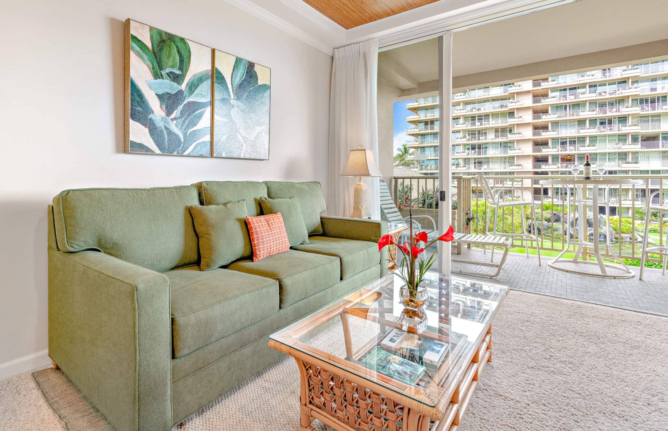 Condo in Lahaina · ★4.44 · Studio · 2 beds · 1 bath - Image 11