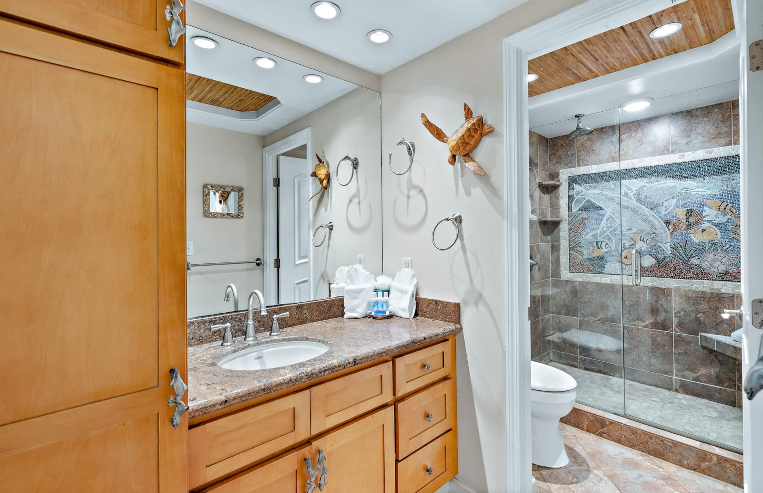 Condo in Lahaina · ★4.44 · Studio · 2 beds · 1 bath - Image 14