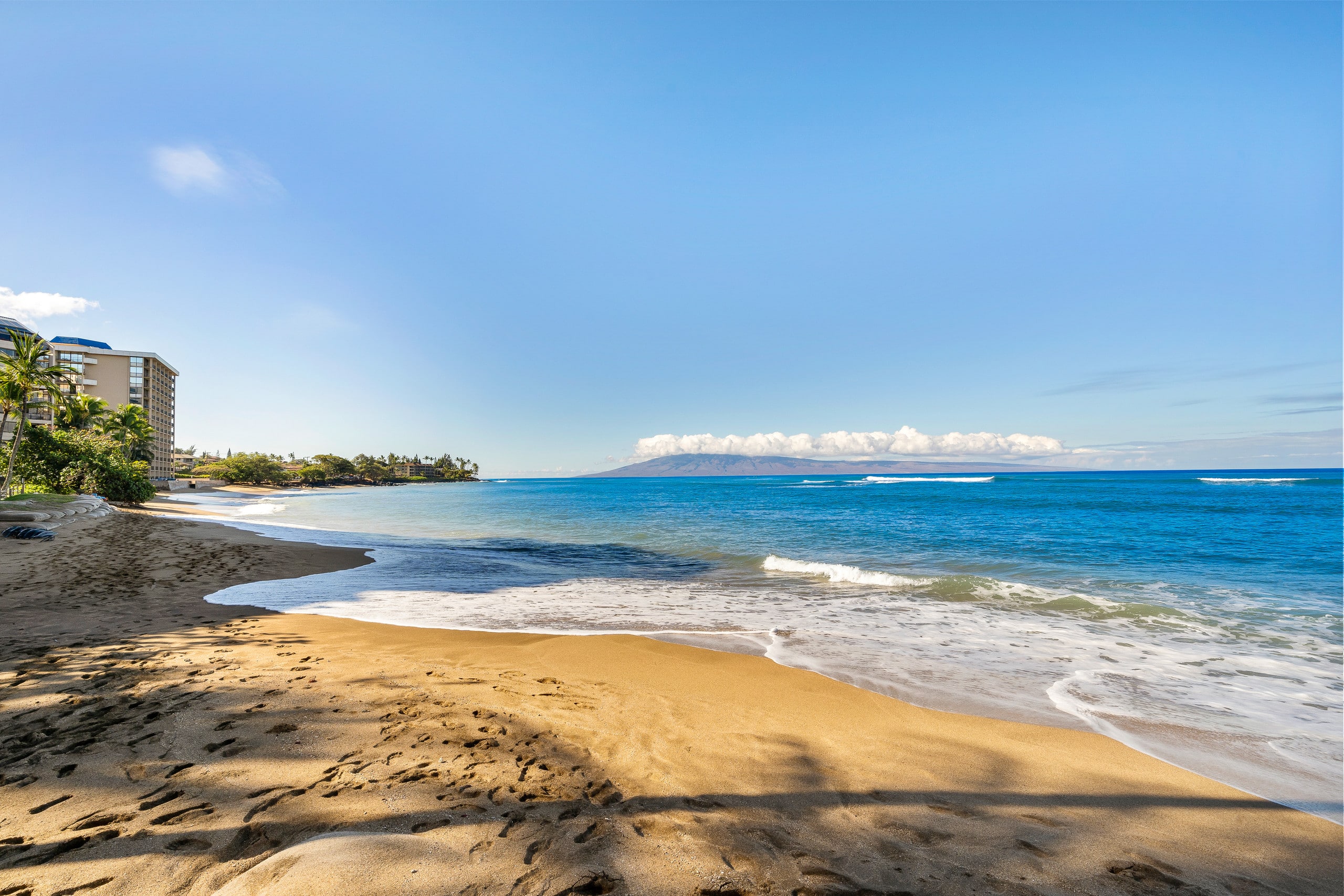 Condo in Lahaina · ★4.82 · 1 bedroom · 3 beds · 1 private bath - Image 38
