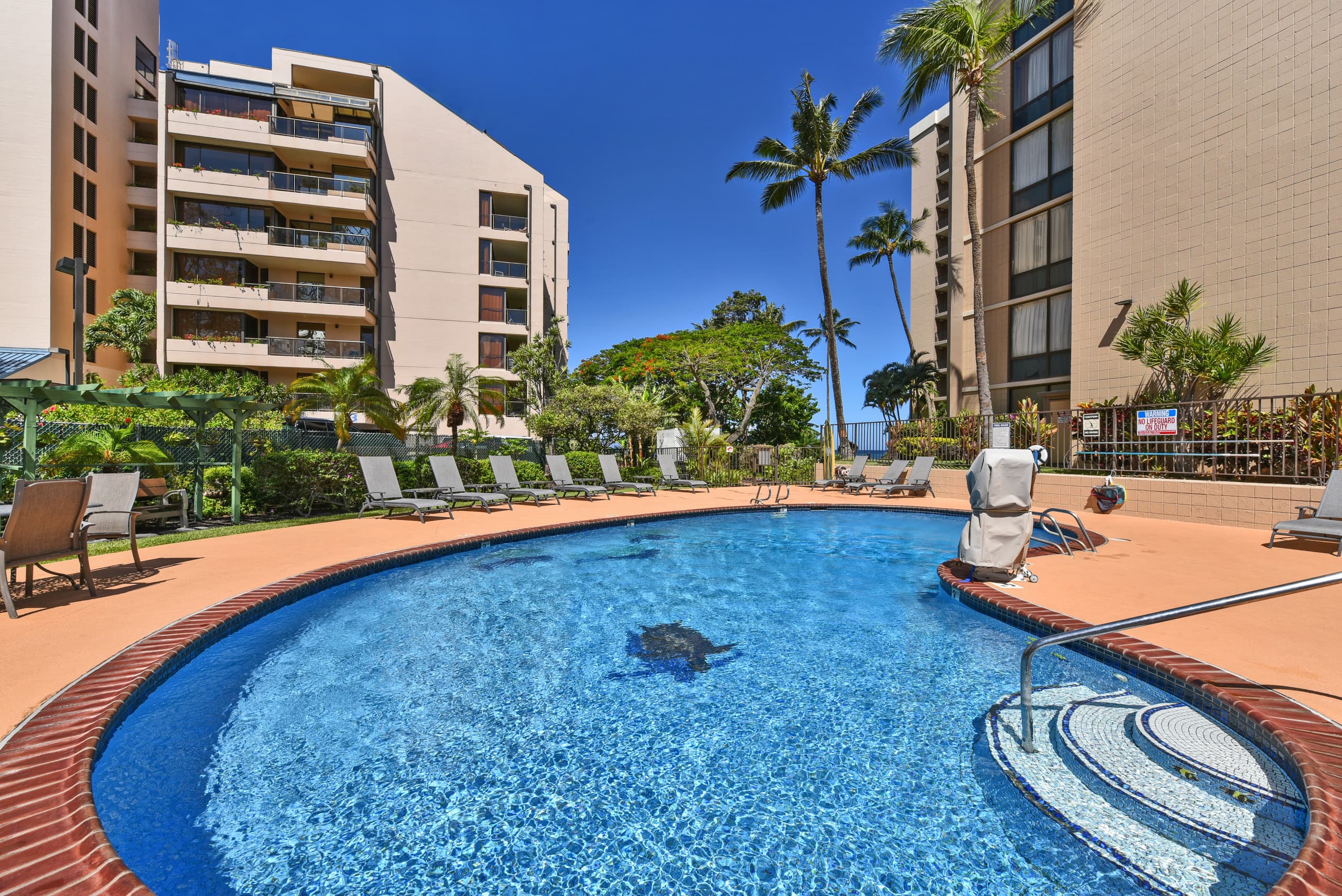 Condo in Lahaina · ★4.82 · 1 bedroom · 3 beds · 1 private bath - Image 29