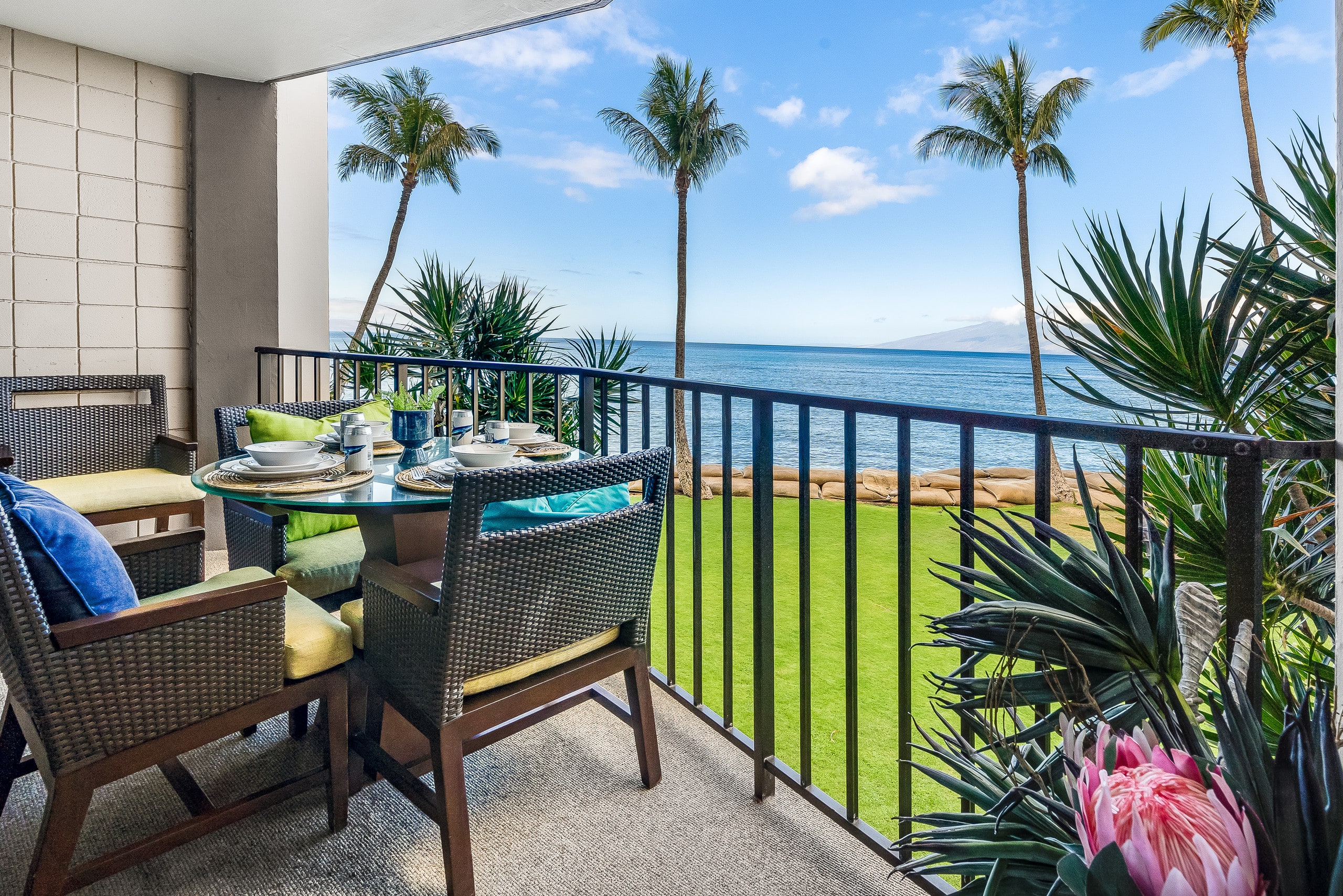 Condo in Lahaina · ★4.82 · 1 bedroom · 3 beds · 1 private bath - Image 8