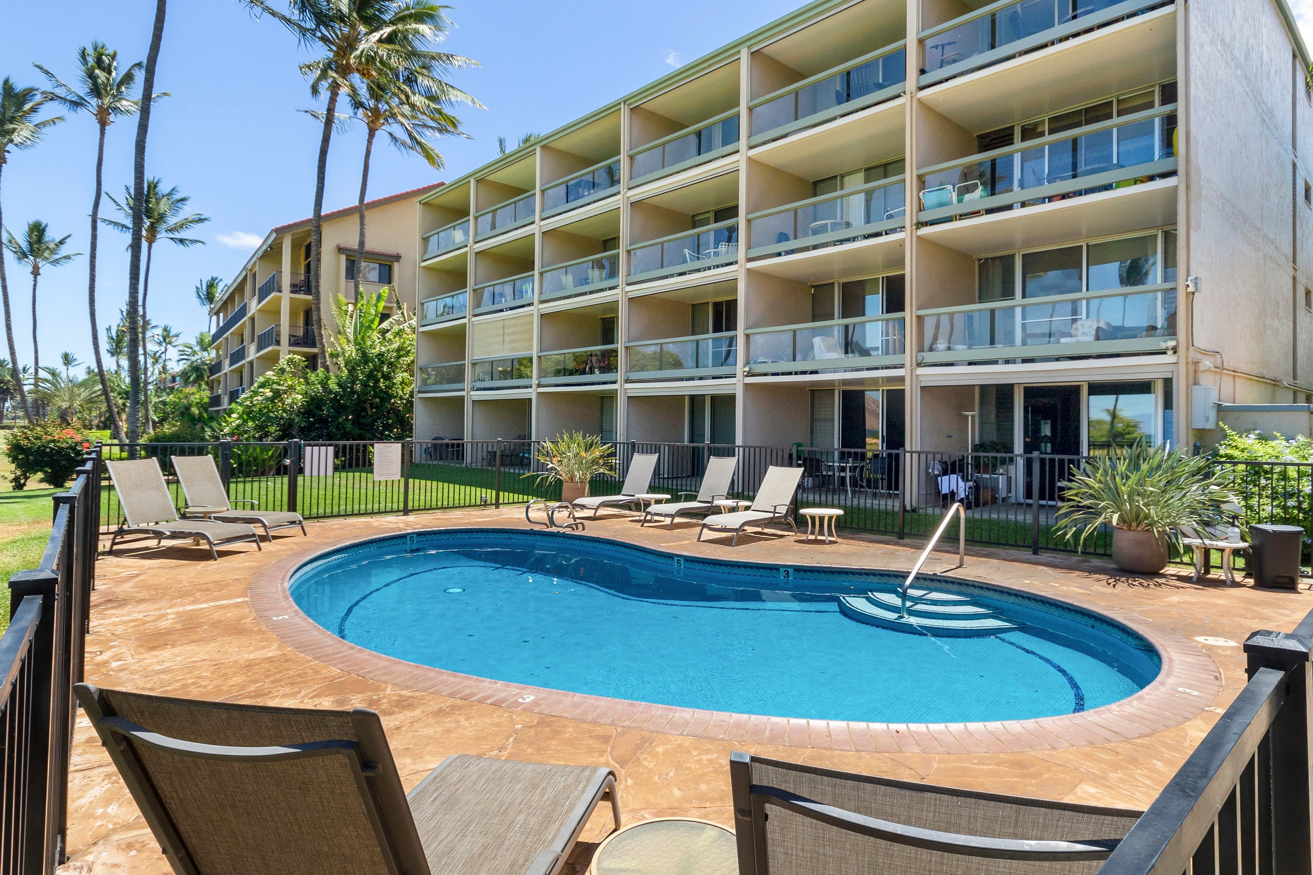 Condo in Kihei · ★5.0 · 1 bedroom · 2 beds · 1 private bath - Image 36