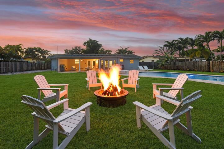 2350 Lighthouse Pt Swing Set | by Brampton Park gallery image 3