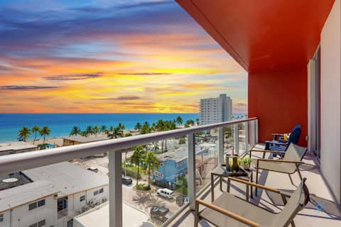 Ocean View Balcony| Hot Tub|Pool| Hollywood Beach