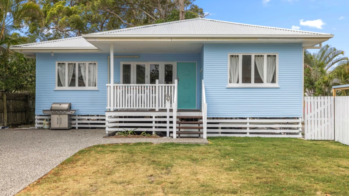 Popular Airbnb listing: The Blue Beachside Bungalow in Woorim